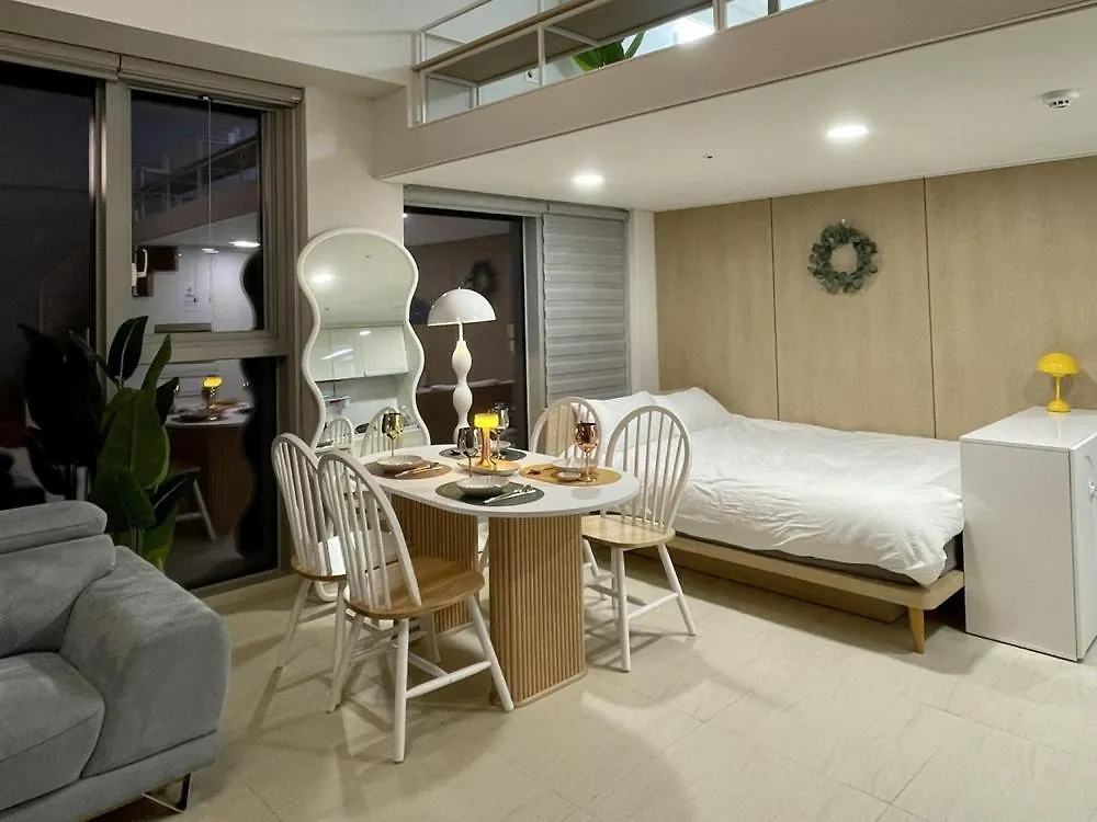 Guest house Yeongjongdo In The Moon Room 4 Incheon